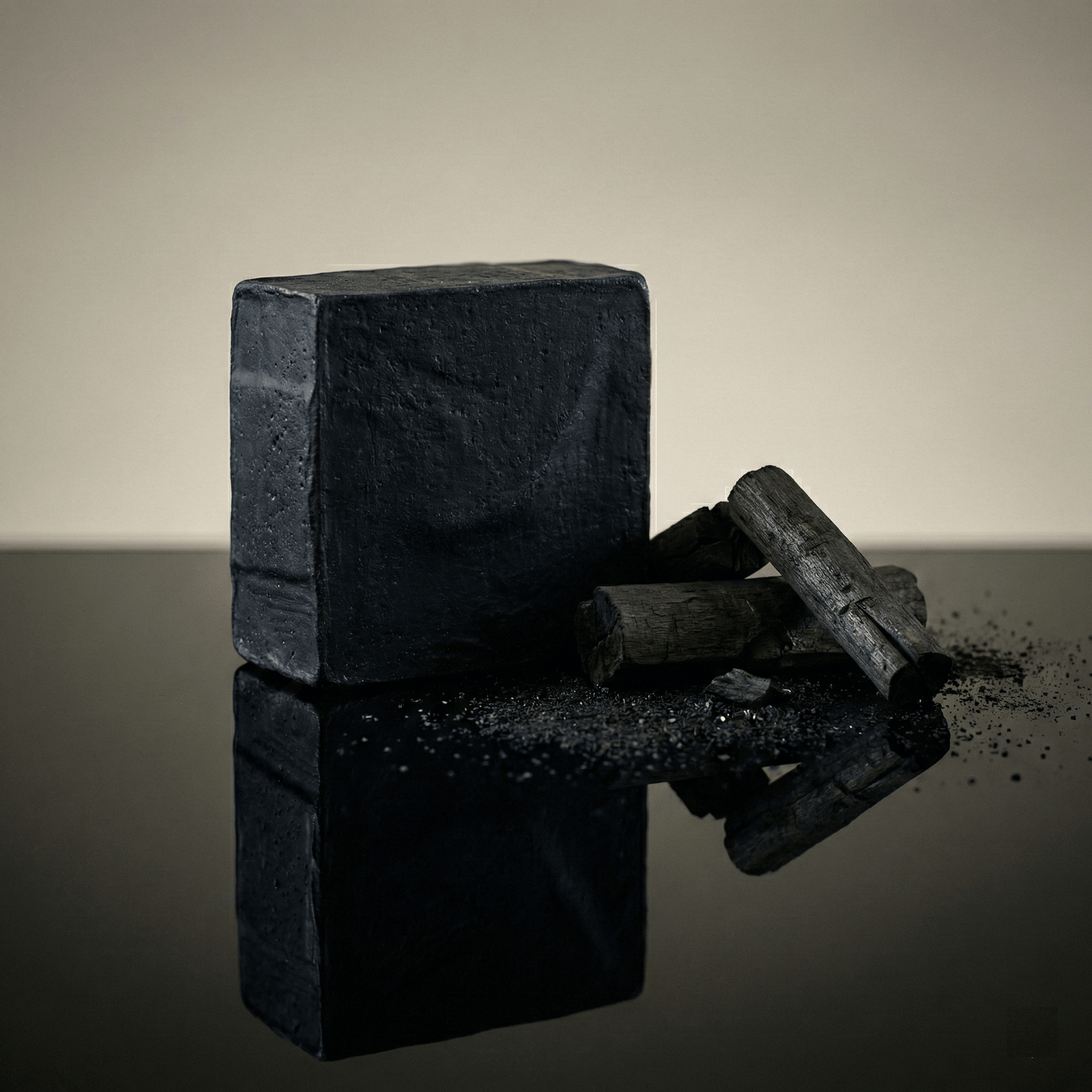 Jabón Artesanal Carbon Activado Y Algas Marinas Mamushka