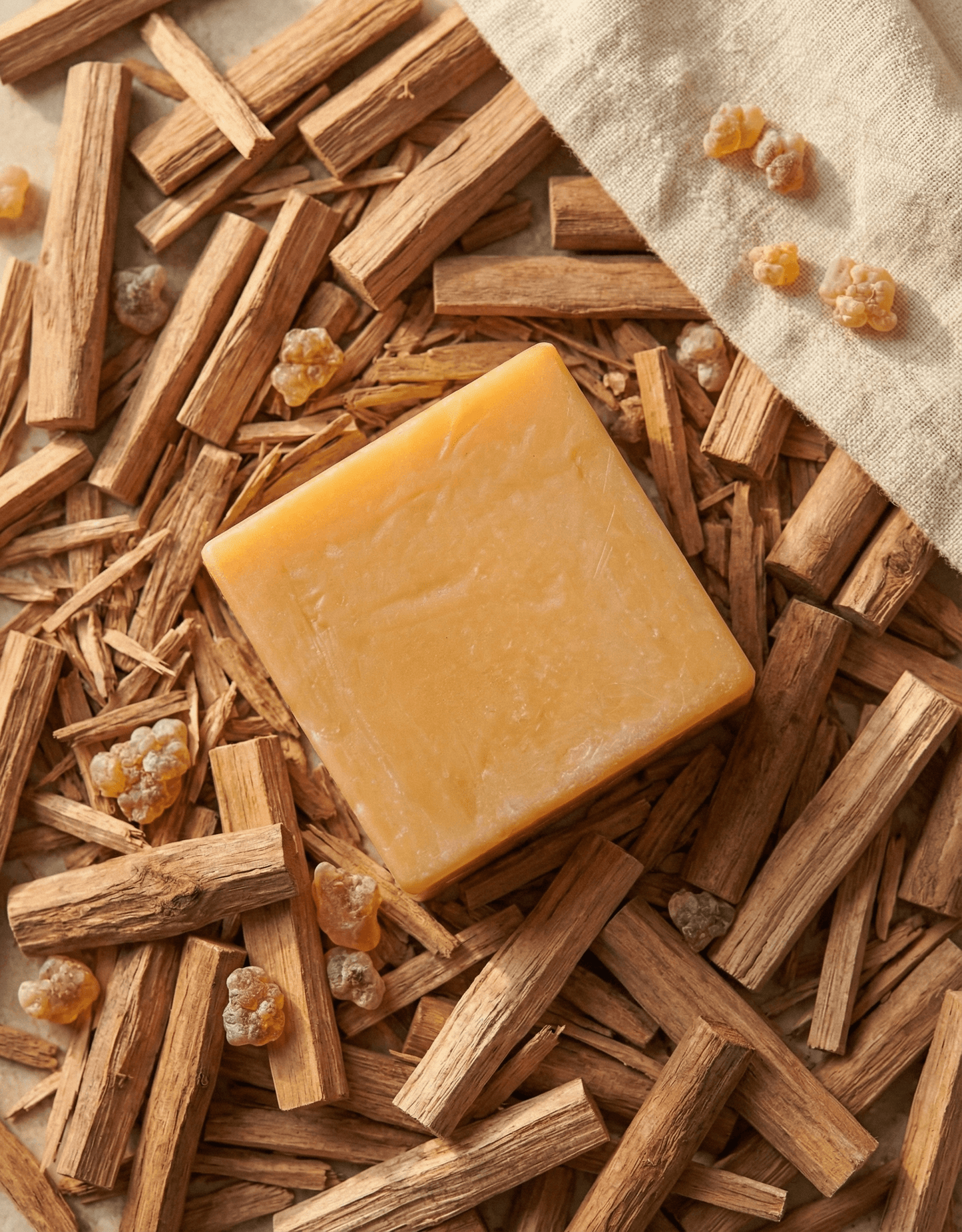 Jabón De Sándalo Y Mirra Mamushka